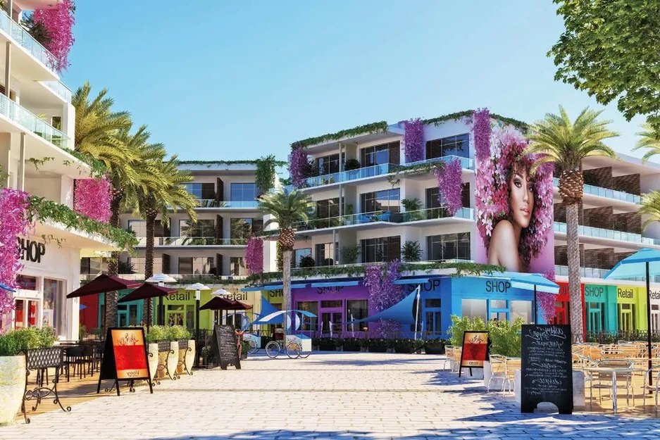 Hacienda Bay, the beachfront plaza and boardwalk